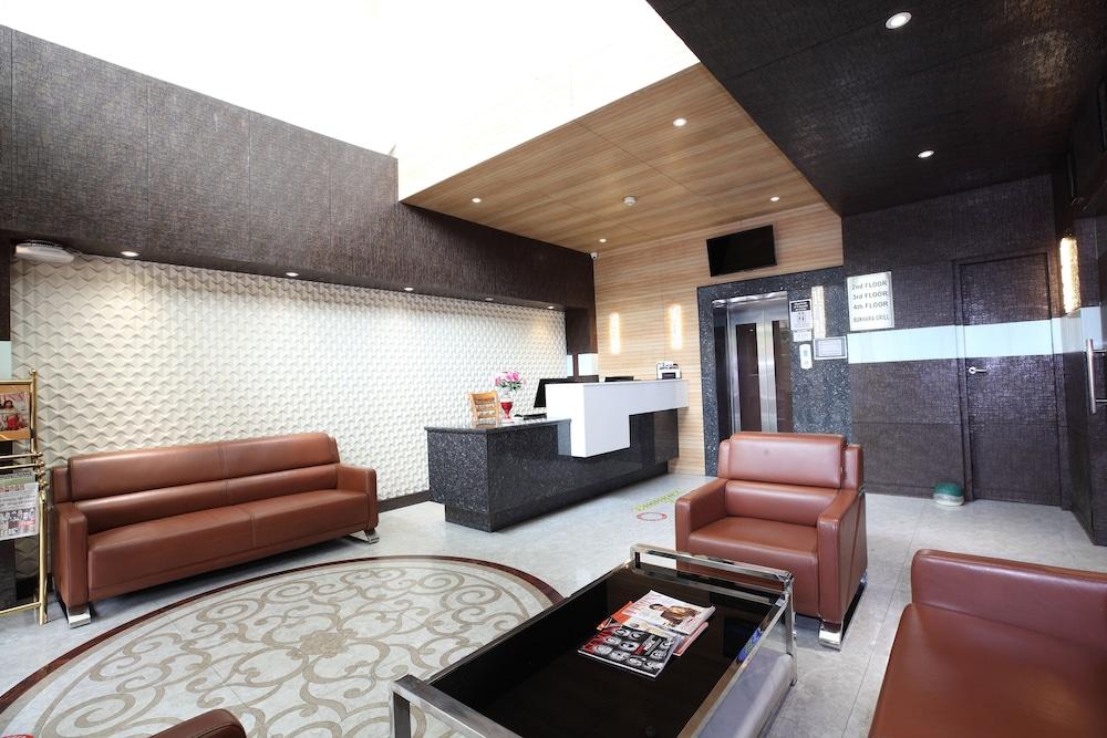 Pinnacle By Click Hotels, Lucknow Eksteriør billede