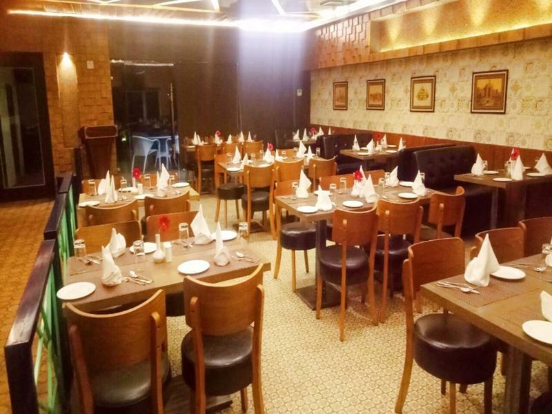 Pinnacle By Click Hotels, Lucknow Eksteriør billede